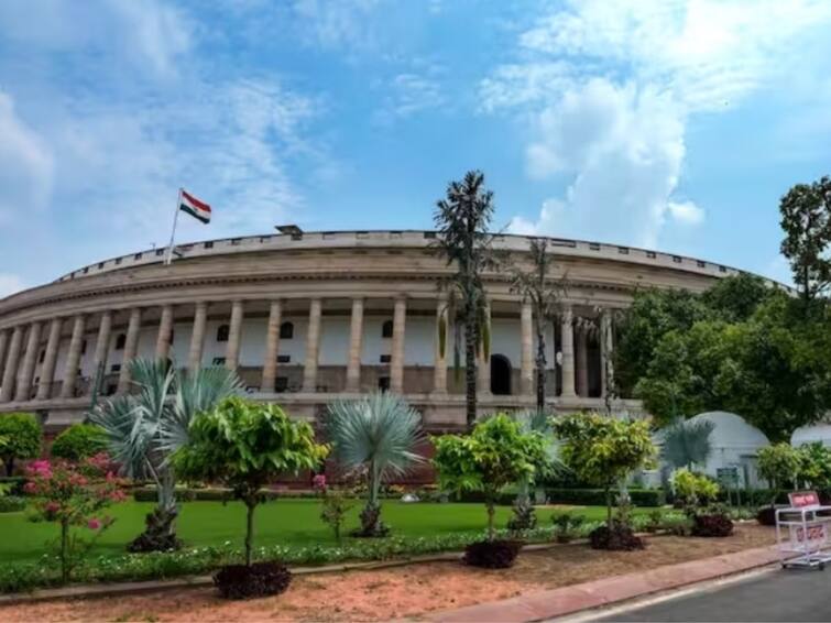 Centre Called a Special Session of Parliament from 18th to 22nd September సెప్టెంబర్‌లో ఐదు రోజుల పాటు పార్లమెంట్ ప్రత్యేక సమావేశాలు, కేంద్రం కీలక ప్రకటన