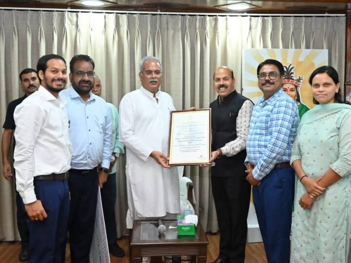 Chhattisgarh Indira Gandhi Agricultural University Get National e-Governance Award CM Bhupesh Baghel Congratulated Ann Chhattisgarh News: इंदिरा गांधी कृषि विश्वविद्यालय को मिला ‘राष्ट्रीय ई-गवर्नेंस पुरस्कार, सीएम बघेल ने दी बधाई