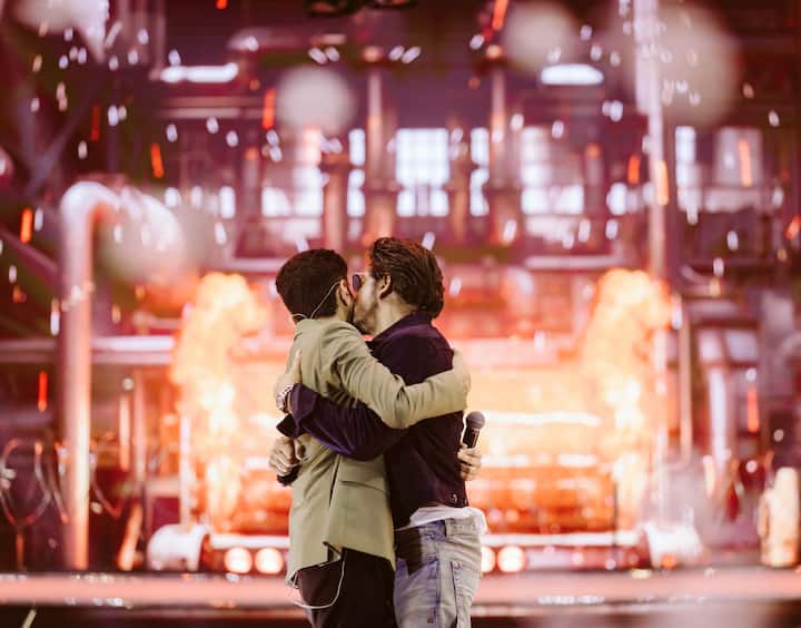 అనిరుధ్ తన కొడుకు లాంటి వాడు అన్నారు.