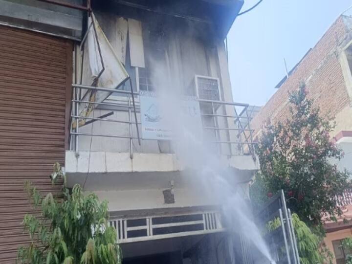 kota House on fire coaching students were pulled out with difficulty near talwandi chowk ann Rajasthan: कोटा के मकान में लगी भीषण आग, एक व्यक्ति घायल समय रहते फायर ब्रिगेड की टीम ने पाया काबू