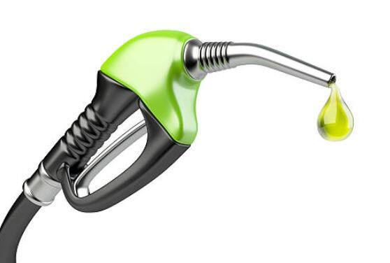 2023 पर्यंत पेट्रोलमध्ये 12 टक्के इथेनॉल मिश्रित करण्याचे लक्ष्य टेवण्यात आले होते. पण सध्या 11.77 टक्के इथेनॉल मिसळले जाते.