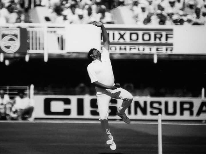 Let's recall best of India-Pakistan rivalry. Sharjah, 1985. India made only 125 runs in the Rothmans Four-Nation Cup ODI opener in Sharjah. However, it proved to be enough against arch-rivals Pakistan as Kapil Dev took three for 17 and India bowled out Pakistan 87 runs. (Image Source: Getty)