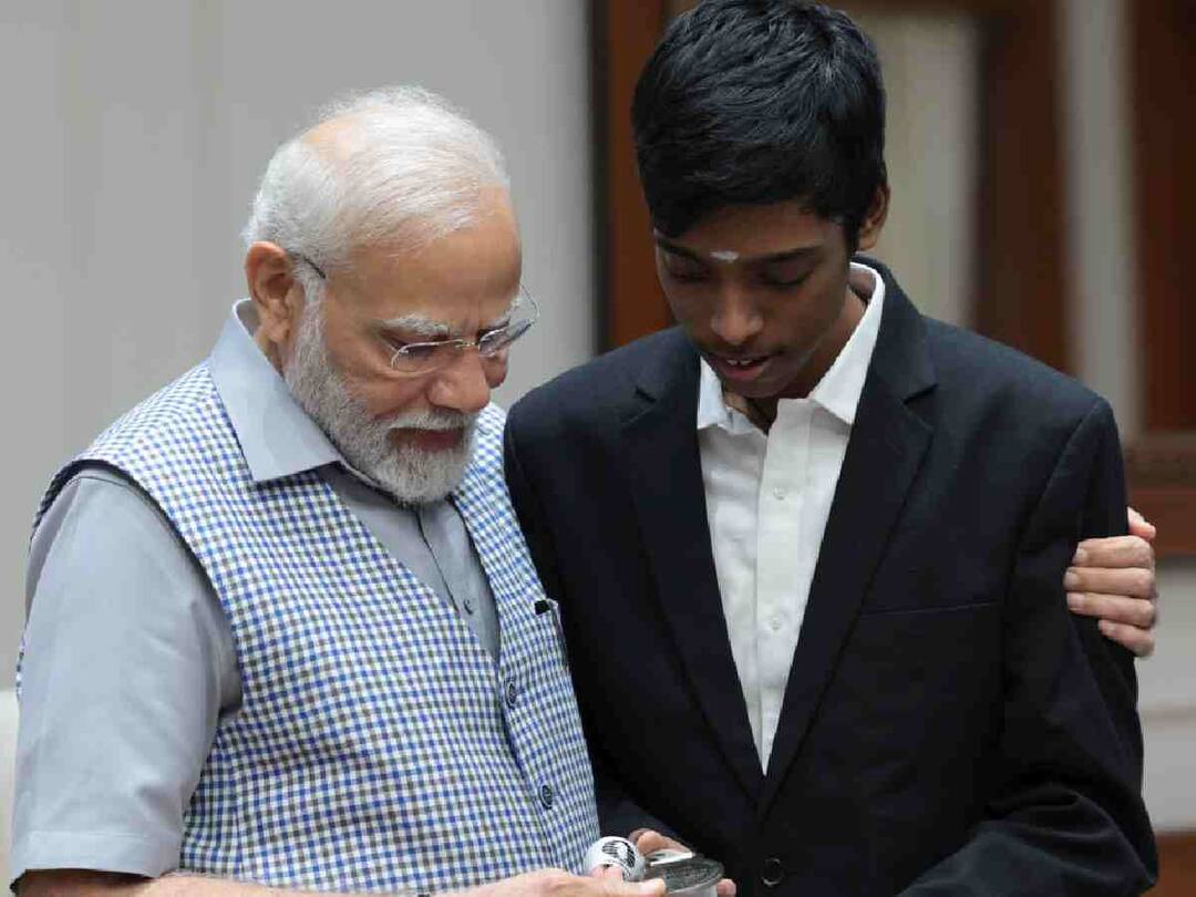 Praggnanandhaa Meets PM: ”நீங்க அளிச்ச ஊக்கம் இருக்கே Chess World Cup 2023 Runner Praggnanandhaa Meets Prime Minister Narendra Modi Delhi Praggnanandhaa Meets PM: ”நீங்க அளிச்ச ஊக்கம் இருக்கே