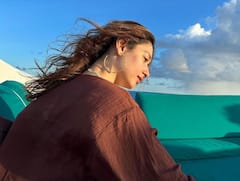 ब्वॉयफ्रेंड विजय वर्मा के साथ मालदीव वेकेशन पर गईं Tamannaah Bhatia ने शेयर कीं ऐसी पिक्चर्स, रेत से खेलती आईं नज़र