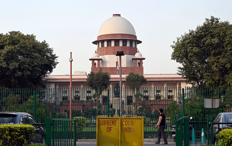 Electoral Bonds Supreme Court State bank of india Election Commission SBI Moves Supreme Court Seeking Extension To Furnish Details Of Electoral Bonds Before Election Commission