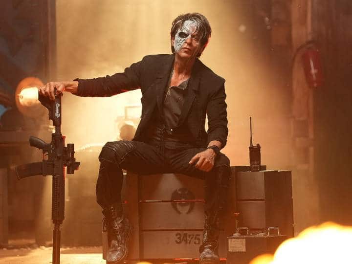 Jawan 1st Day Collection: पहले दिन 'जवान' करेगी कितना कलेक्शन? शाहरुख खान की स्ट्रैटेजी को भांप इस शख्स ने कर दिया रिवील Jawan 1st Day Box Office Collection earn 125 crore rupees Shahrukh Khan strategy Business Analyst Atul Mohan claimed Jawan 1st Day Collection: पहले दिन 'जवान' करेगी कितना कलेक्शन? शाहरुख खान की स्ट्रैटेजी को भांप इस शख्स ने कर दिया रिवील