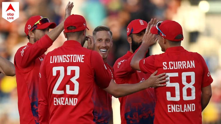 Eng vs NZ 1st T20: England won by 7 wickets in 1st T20 against New Zealand at Chester-le-Street Eng vs NZ 1st T20: বিশ্বকাপের প্রাথমিক দলে ব্রাত্য, টি-টোয়েন্টিতে ব্যাটে ঝড় তুলে যেন নীরব প্রতিবাদ ব্রুকের