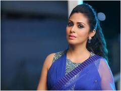 Actress Sada Photos : నీలి రంగు చీరలో సదా - ప్రేక్షకులంతా ఫిదా