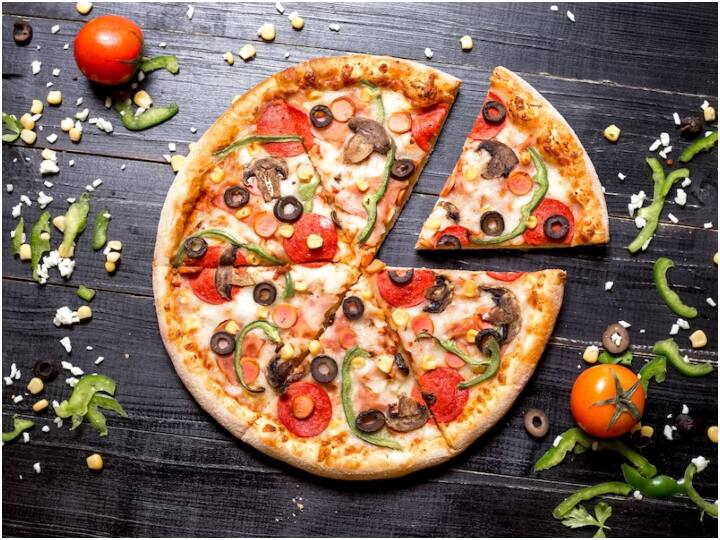 ऐसे में इसका कई चीजों में इस्तेमाल होता है और कई तरह से पिज्जा को आप तक आसानी से पहुंचने में मदद करता है और टेस्ट बरकरार रहता है.