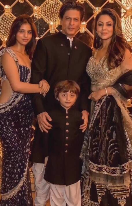 'लेकिन फिर मैं कहता हूं, कि यु नो लाइफ में ये होता है. आपको रिलेशनशिप्स में गिव एंड टेक करना होता है डार्लिंग.'