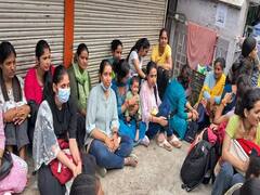 शिमला में स्वास्थ्य विभाग में तैनात आउटसोर्स कर्मचारी का प्रदर्शन, मुख्यमंत्री सुक्खू से की ये अपील