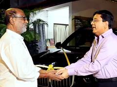 Rajinikanth : ரஜினிக்கு குவியும் பரிசு மழை..சொகுசு காரை வழங்கினார் தயாரிப்பாளர் கலாநிதி மாறன்!