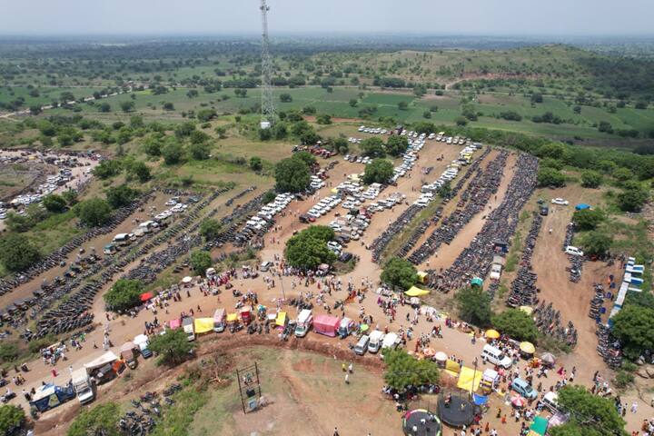 हा महाप्रसाद या भाविकांना एकाच वेळी देण्यात आला