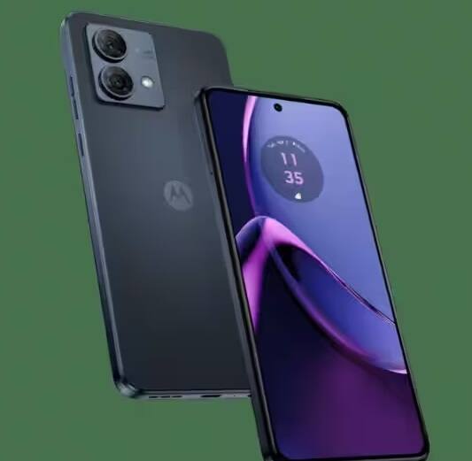 Moto G84 5G launch: મોટોરોલા આજે ભારતમાં બજેટ સ્માર્ટફોન લોન્ચ કરશે. તમે ફ્લિપકાર્ટ દ્વારા મોબાઈલ ફોન ખરીદી શકશો. લોન્ચ પહેલા સ્માર્ટફોનની કિંમત અને સ્પેક્સ વિશે જાણકારી સામે આવી છે.
