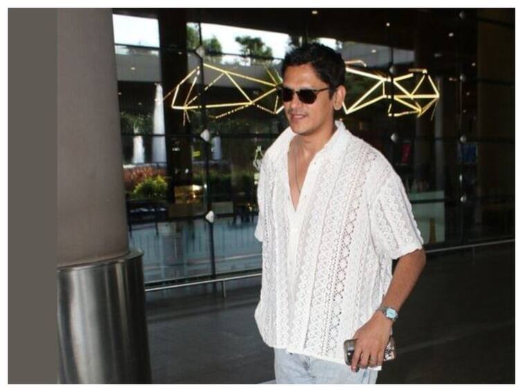 Vijay Varma Gets Upset At Paparazzi As They Ask About His Maldives Vacation With Tamannaah Bhatia Vijay Varma Gets Upset At Paparazzi As They Ask About His Maldives Vacation: 'Iss Tarah Ki Baat Nahi Kar Sakte'