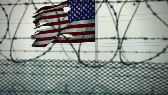 ਵਰਲਡ ਆਫ ਸਟੈਟਿਸਟਿਕਸ ਦੇ ਅੰਕੜਿਆਂ ਮੁਤਾਬਕ ਅਮਰੀਕਾ ਵਿਚ ਸਭ ਤੋਂ ਜ਼ਿਆਦਾ ਲੋਕ ਜੇਲ੍ਹਾਂ ਵਿਚ ਬੰਦ ਹਨ। ਇੱਥੇ ਕੁੱਲ 17 ਲੱਖ 67 ਹਜ਼ਾਰ 200 ਲੋਕ ਜੇਲ੍ਹ ਵਿੱਚ ਹਨ।