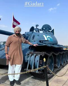 Gadar 2 Box Office Collection: बॉक्स ऑफिस पर मचा गदर, 21वें दिन की कमाई में Sunny Deol की फिल्म ने 'पठान' और 'बाहुबली 2' को पछाड़ा