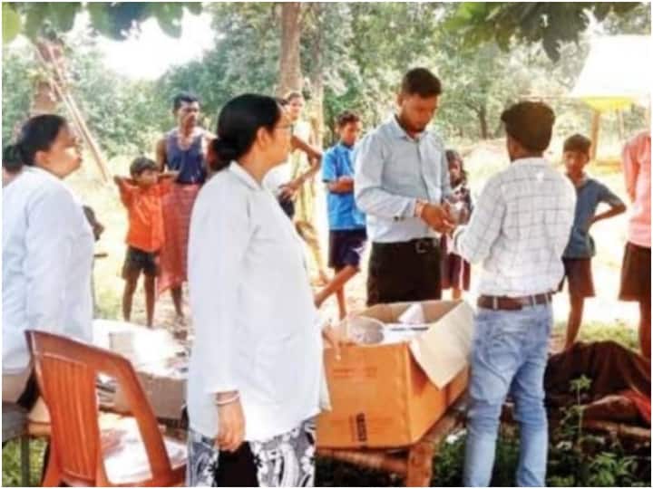 surajpur several villagers got seek after allegedly drinking contaminated water ann Surajpur: पेयजल समस्या की प्रशासन नहीं ले रहा सुध, दूषित पानी पीने से कई ग्रामीण बीमार, एक बुजुर्ग की मौत