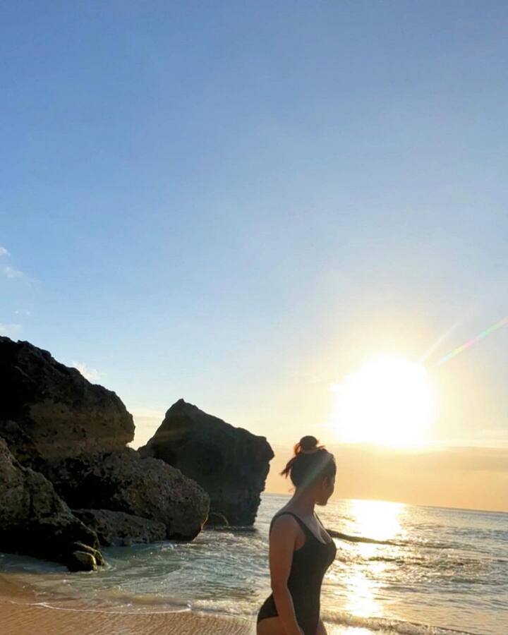 ఓటీటీలో విడుదలైన ‘మీట్ క్యూట్’ ఆంథాలజీలోనూ రుహాని నటించి మెప్పించింది. ఈ బ్యూటీ తన కెరీర్ మొదటి నుంచి డిఫరెంట్ రోల్స్ ఎంచుకుంటూ ప్రేక్షకులను అలరిస్తోంది.