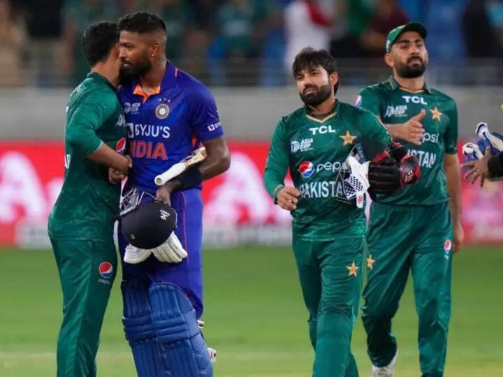 If rain interrupts IND vs PAK Asia Cup 2023 Match Minimum 20 overs match necessary for a result to be declared India vs Pakistan: बारिश बनी विलेन तो इतने ओवर का खेल जरूरी, तभी लगेगा डकवर्थ लुईस नियम; जानें रद्द हुआ मैच तो क्या होगा