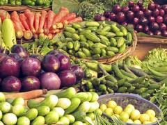 சரியும் தக்காளி விலை..எகிறும் மிளகாய் விலை.. இன்றைய காய்கறிகளின் விலையை தெரிஞ்சுக்கோங்க..!