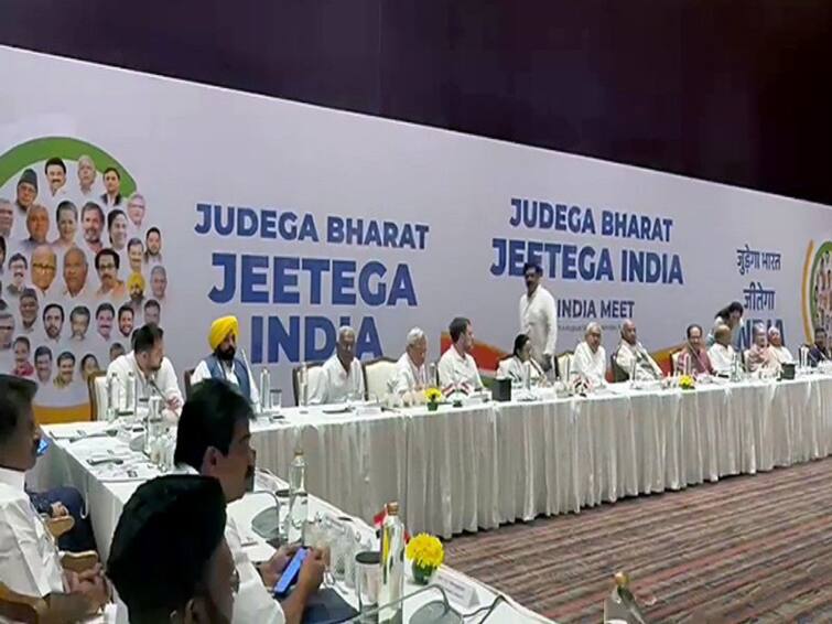 INDIA parties pass three resolutions all parties to contest election together Resolution: பக்காவாக ஸ்கெட்ச் போட்ட I.N.D.I.A கூட்டணி.. மூன்று முக்கிய தீர்மானங்கள்.. மும்பை கூட்டத்தில் நடந்தது என்ன?