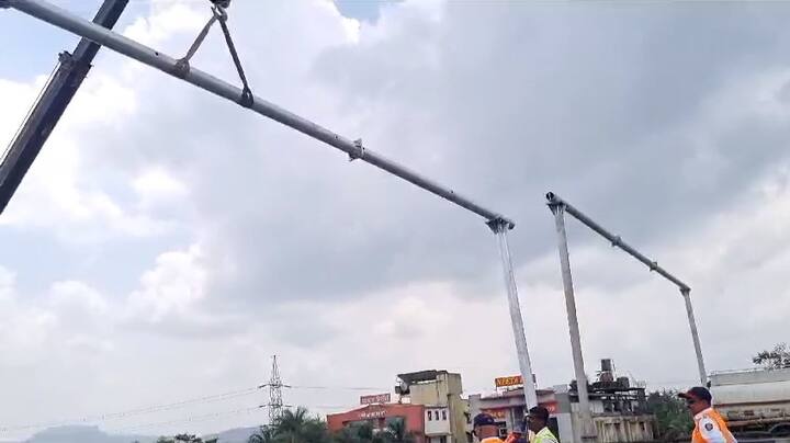 महामार्गावर 39 ठिकाणी 370 विविध कॅमेरे बसवले जाणारे आहेत.