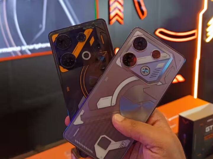 Infinix GT 10 Pro: ਇਸ ਫ਼ੋਨ ਵਿੱਚ ਇੱਕ ਪਾਰਦਰਸ਼ੀ ਬੈਕ ਹੈ ਜਿਵੇਂ ਕਿ ਕੁਝ ਵੀ ਨਹੀਂ। ਇਸ ਸਮਾਰਟਫੋਨ ਦੀ ਕੀਮਤ 19,999 ਰੁਪਏ ਸੀ ਜੋ ਹੁਣ ਘਟਾ ਕੇ 20,999 ਰੁਪਏ ਕਰ ਦਿੱਤੀ ਗਈ ਹੈ। ਫੋਨ 'ਚ 5000 mAh ਦੀ ਬੈਟਰੀ, ਡਾਇਮੇਂਸ਼ਨ 8050 ਪ੍ਰੋਸੈਸਰ, 6.67 ਇੰਚ ਫੁੱਲ HD ਪਲੱਸ ਡਿਸਪਲੇਅ ਅਤੇ 108MP ਪ੍ਰਾਇਮਰੀ ਕੈਮਰਾ ਹੈ।