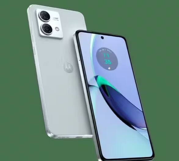 મોટોરોલા સિંગલ સ્ટોરેજ વેરિયન્ટમાં Moto G84 5G સ્માર્ટફોન લોન્ચ કરી શકે છે. ટિપસ્ટર અભિષેક યાદવ અનુસાર, કંપની ફોનને 12/256GB વેરિયન્ટમાં લોન્ચ કરી શકે છે. તેની કિંમત 19,999 રૂપિયા હોઈ શકે છે.
