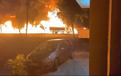 Pune Solapur Highway Fire : पुणे-सोलापूर महामार्गावर अग्नितांडव, आगीत 3 वाहने जळाली