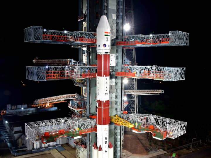 Aditya-L1 Solar Mission what scientist says on india maiden solar spacecraft launch Aditya-L1 Mission: 'भारत के पास अपनी ऑब्जर्वेटरी नहीं, आदित्य-L1 करेगा सूरज के कोरोना की स्टडी, भारत के सूर्य मिशन पर बोले साइंटिस्ट्स