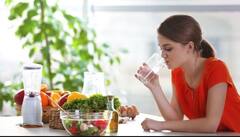 Health Tips : ਕੀ ਤੁਸੀਂ ਖਾਣਾ ਖਾਣ ਦੇ ਤੁਰੰਤ ਬਾਅਦ ਪੀਂਦੇ ਹੋ ਪਾਣੀ? ਜੇ ਹਾਂ ਤਾਂ ਅੱਜ ਹੀ ਛੱਡ ਦਿਓ ਆਪਣੀ ਇਹ ਆਦਤ