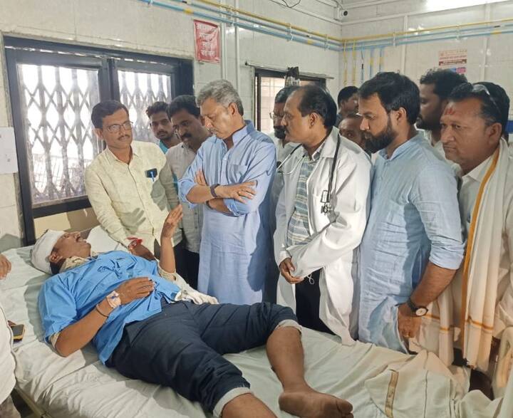 संभाजीराजे छत्रपती जालन्यात दाखल, आंदोलकांशी साधला संवाद. जखमी आंदोलकांचाही घेतली भेट