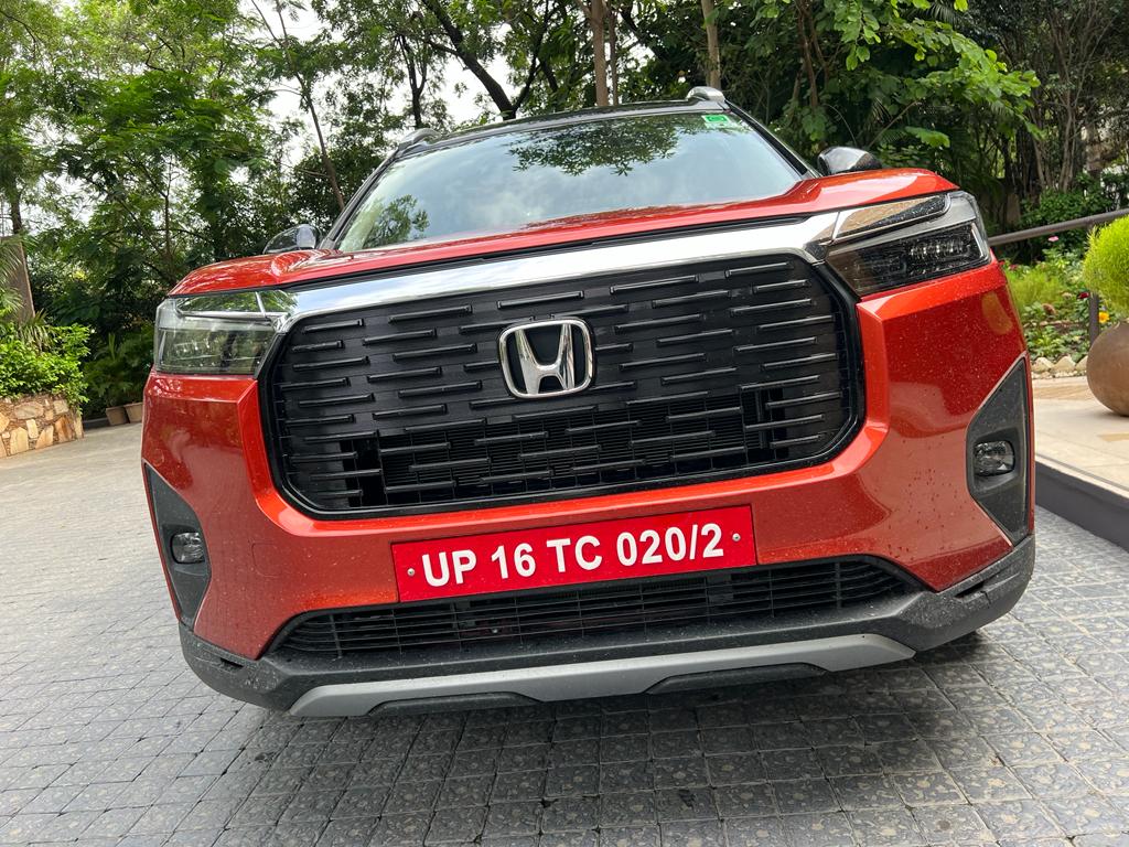 Honda Elevate Variants: होंडा एलिवेट का वीएक्स वेरिएंट खरीदें या जेडएक्स, जानिए क्या हैं दोनों में बड़े अंतर?