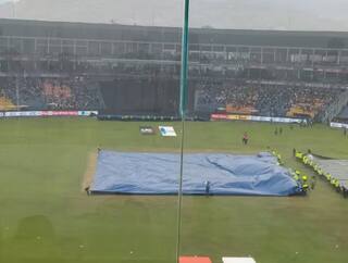 IND vs PAK Rain: ਮੀਂਹ ਕਾਰਨ ਰੁਕਿਆ ਭਾਰਤ-ਪਾਕਿਸਤਾਨ ਮੈਚ, ਕਵਰਸ ਨਾਲ ਢੱਕਿਆ ਗਿਆ ਮੈਦਾਨ