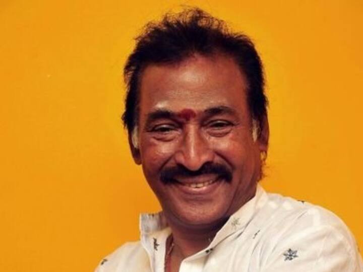 முன்னதாக தனுஷ் நடித்த மாரி படத்தில் பிரபல பாடகரான யேசுதாஸின் மகன் விஜய் யேசுதாஸ் வில்லனாக நடித்திருந்தார். தற்போது தனது 50 ஆவது படத்திற்காக பிரபல இசையமைப்பாளரான தேவாவை தனது படத்தில் வில்லனாக நடிக்க தனுஷ் கேட்டுக்கொண்டதாகவும், அதற்கு தேவா சம்மதித்துள்ளதாகவும் தகவல்கள் வெளியாகியுள்ளன. மேலும் இந்தப் படத்தில் பல பிரபல நடிகர்கள் நடிக்க இருப்பதாகவும் எதிர்பார்க்கப்படுகிறது.
