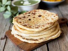 Jowar ki Roti Recipe: बदलते मौसम में बनाएं ज्वार की रोटी, हेल्थ के लिए है एकदम परफेक्ट