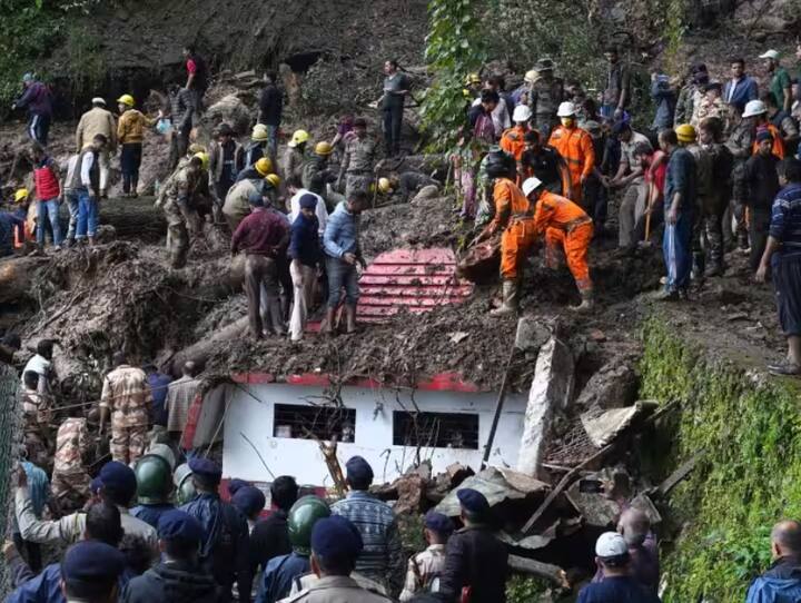 himachal pradesh loss of 8660 18 crore rs in 68 days and 393 people lost their lives Himachal Monsoon Loss: ਹਿਮਾਚਲ 'ਚ 68 ਦਿਨਾਂ 'ਚ 8660.18 ਕਰੋੜ ਦਾ ਨੁਕਸਾਨ, 393 ਲੋਕਾਂ ਦੀ ਮੌਤ