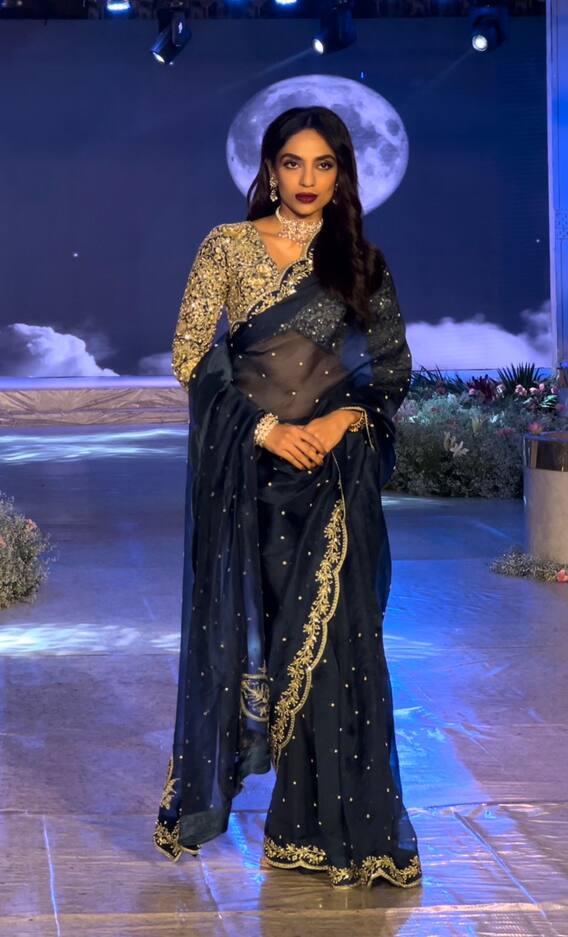 Malaika Shilpa Diana Walk at Agraleaks 