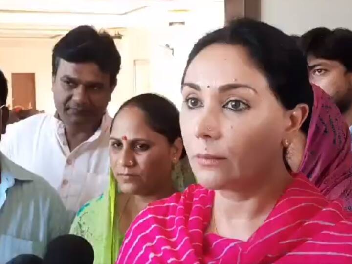Pratapgarh Viral Video Case BJP MP Diya Kumari Attacks CM Ashok Gehlot Congress Government  Pratapgarh: प्रतापगढ़ मामले पर सियासत, दीया कुमारी बोलीं- 'CM गहलोत का एक ही मकसद था, BJP की टीम से पहले पहुंचना'