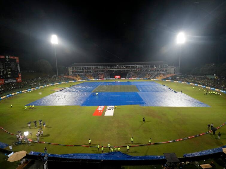 IND Vs PAK Asia Cup: India Vs Pakistan Match Called Off Due To Rain in Srilanka Pallekele Stadiun IND Vs PAK: వర్షం కారణంగా భారత్, పాక్ మ్యాచ్ రద్దు - 10 గంటల వరకు ఎదురు చూసినా!
