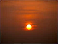 Aditya L-1 तो सिर्फ 15 लाख किलोमीटर तक जाएगा, फिर पृथ्वी से सूरज है कितनी दूर?