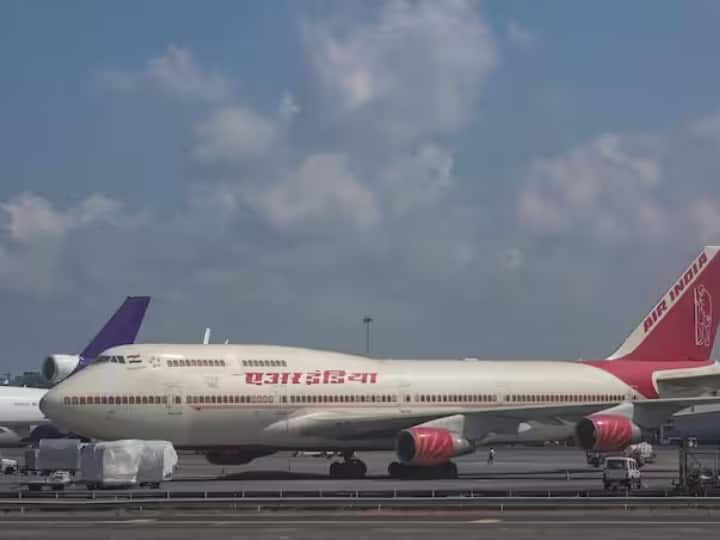 CCI approves merger of Tata SIA Vistara Airlines into Air India Air India-Vistara Merger: विस्तारा होगी खत्म, सीसीआई ने एयर इंडिया में मर्जर डील को दी मंजूरी