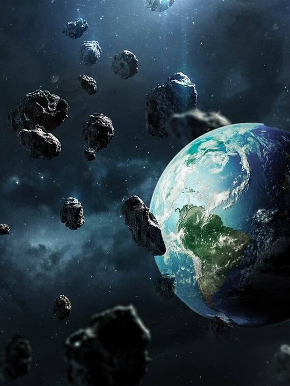 अंतरिक्ष में कहां से आता है पानी?