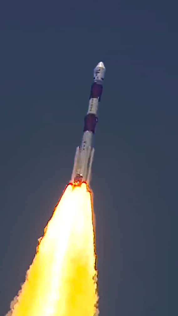 भारताचं आदित्य एल1 यान  सूर्याच्या दिशेने झेपावलं!