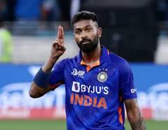 PHOTOS: ਹਾਰਦਿਕ ਪੰਡਯਾ ਨੇ ਸ਼ਾਨਦਾਰ ਪਾਰੀ ਖੇਡ ਕੇ ਟੀਮ ਇੰਡੀਆ ਨੂੰ ਮੁਸ਼ਕਿਲ 'ਚੋਂ ਕੱਢਿਆ, ਵੇਖੋ ਤਸਵੀਰਾਂ