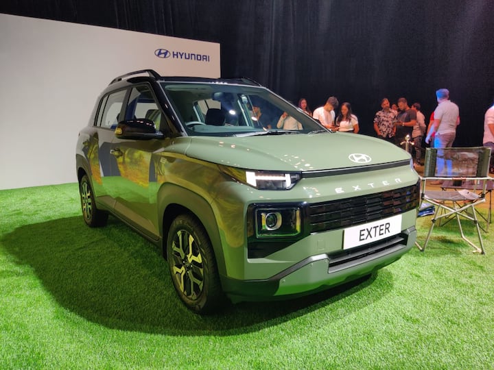 अगस्त 2023 में घरेलू बाजार में दूसरे नंबर पर सबसे ज्यादा गाड़ियों की बिक्री करने वाली कंपनी हुंडई है. जिसने टोटल 71,435 यूनिट्स गाड़ियों की बिक्री की है. जिसमें घरेलू बाजार में 53,830 यूनिट्स की बिक्री हुई, जोकि 8.72 प्रतिशत की वृद्धि है. जबकि पिछले साल इसी समय कंपनी ने 49,510 यूनिट्स की बिक्री की थी.