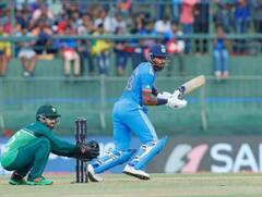 PHOTOS: ਹਾਰਦਿਕ ਪੰਡਯਾ ਨੇ ਸ਼ਾਨਦਾਰ ਪਾਰੀ ਖੇਡ ਕੇ ਟੀਮ ਇੰਡੀਆ ਨੂੰ ਮੁਸ਼ਕਿਲ 'ਚੋਂ ਕੱਢਿਆ, ਵੇਖੋ ਤਸਵੀਰਾਂ