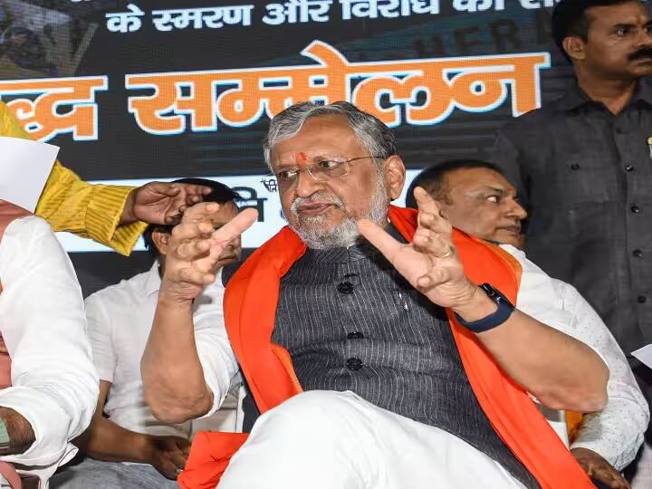 Sushil Kumar Modi attacked Nitish Kumar for not being made the coordinator of Opposition Party Meet in Mumbai Opposition Party Meet: 'नौ दिन चले अढाई कोस', नीतीश कुमार को संयोजक नहीं बनाए जाने पर सुशील मोदी ने ली चुटकी