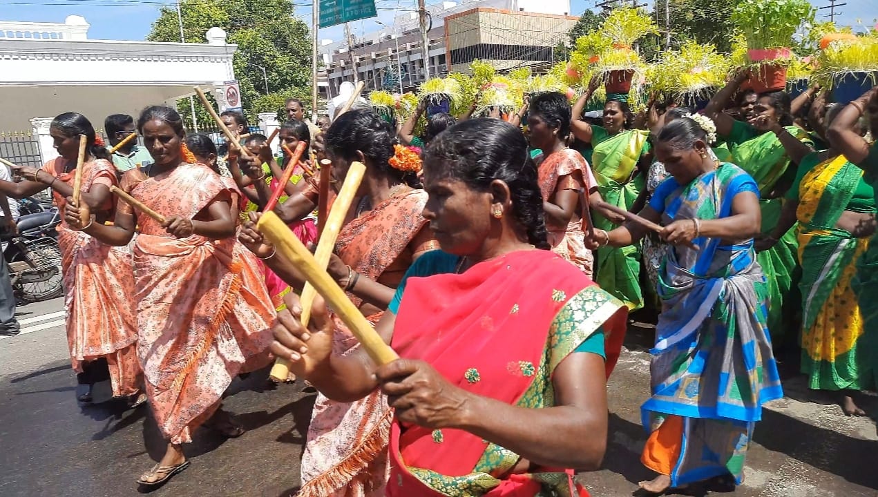 தஞ்சை பூக்காரத்தெரு சுப்பிரமணிய சுவாமி கோயிலில் நாளை மகா கும்பாபிஷேகம்  - தொடங்கிய யாகசாலை பூஜைகள்